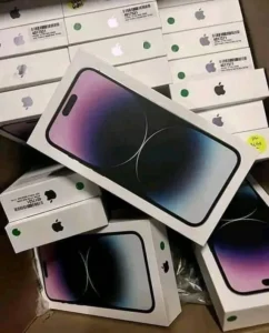 IPhone 14 Pro Max pallets - Image 3
